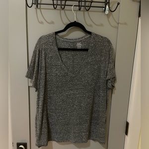 Old Navy Basic Tee. Relaxed fit. Extra Large.